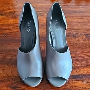 ALDO GREY HEELS 39 8 euc